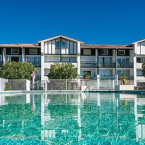  Appartement Studio Cabine Résidence 4 étoiles Piscine Tennis Golf Parking Privé