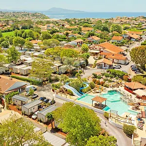 4* Camping Domaine Berrua - Maeva Selection